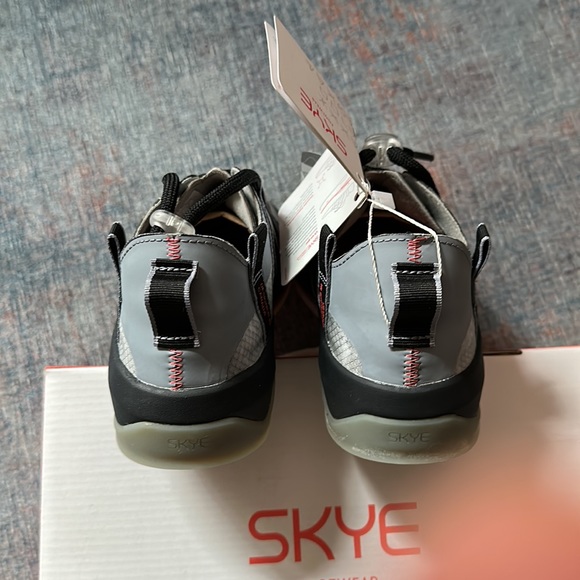 NWT Skye Footwear The Mobrly size 6.5W/5M Orca Black - Picture 4 of 7